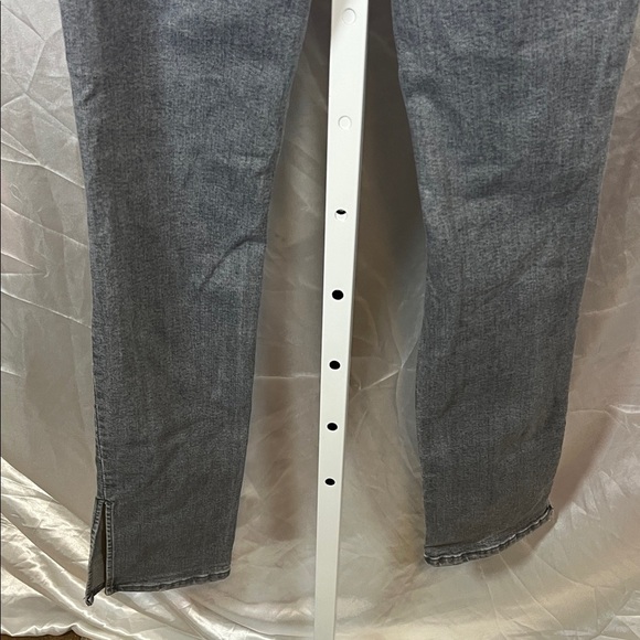 Zara Charcoal Ripped Denim - Picture 7 of 7